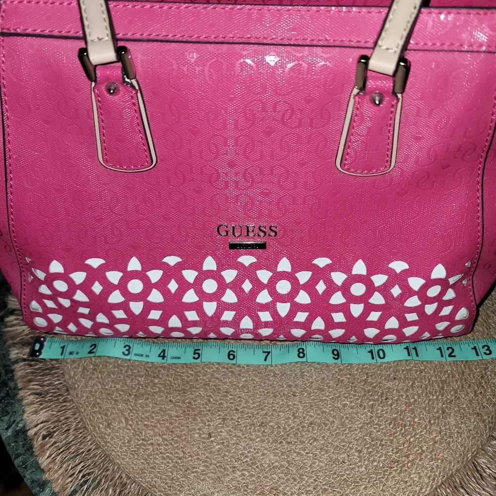 Guess purse - Picture 8 of 10